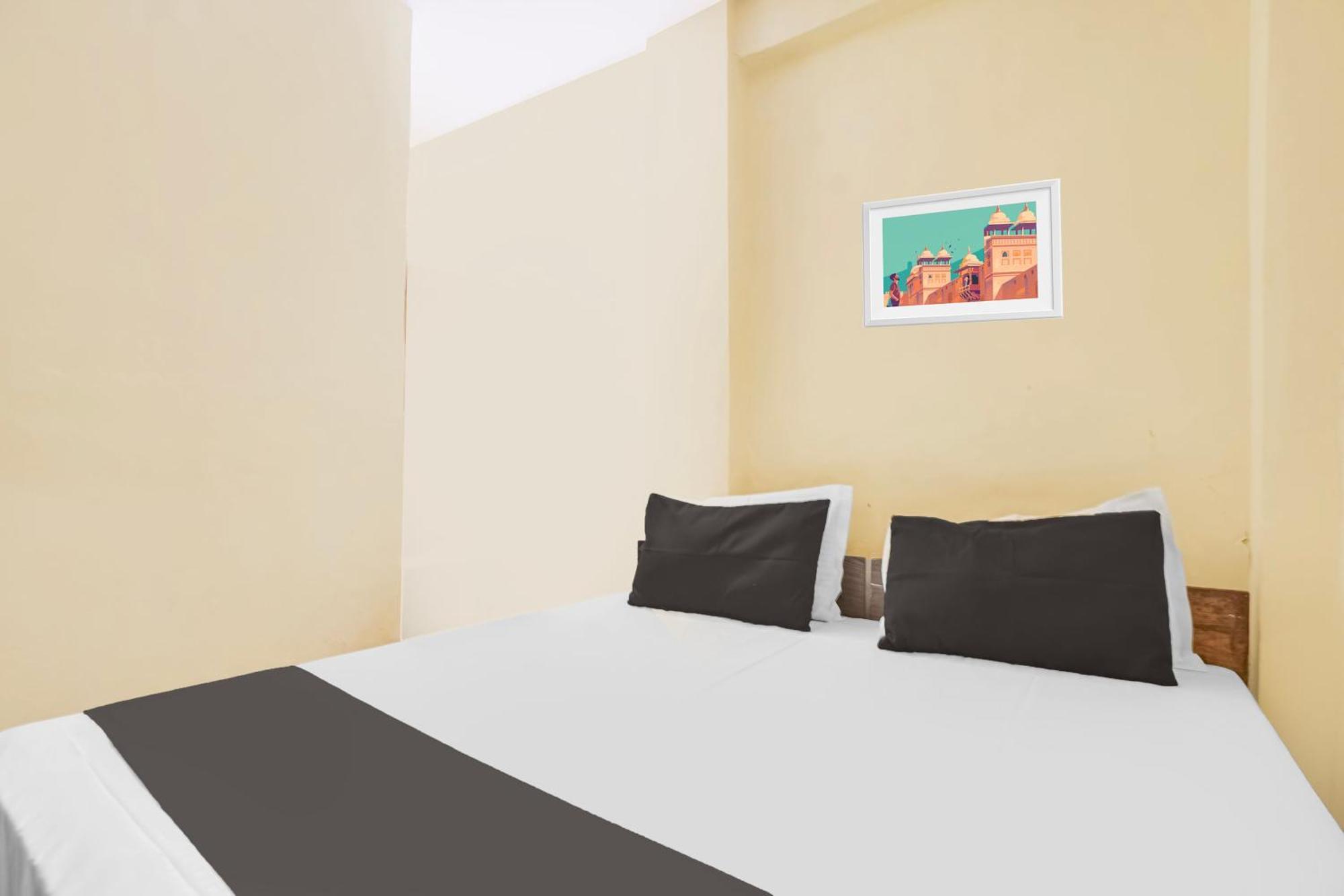Spot On Tejasvi Hotel Noida Bagian luar foto